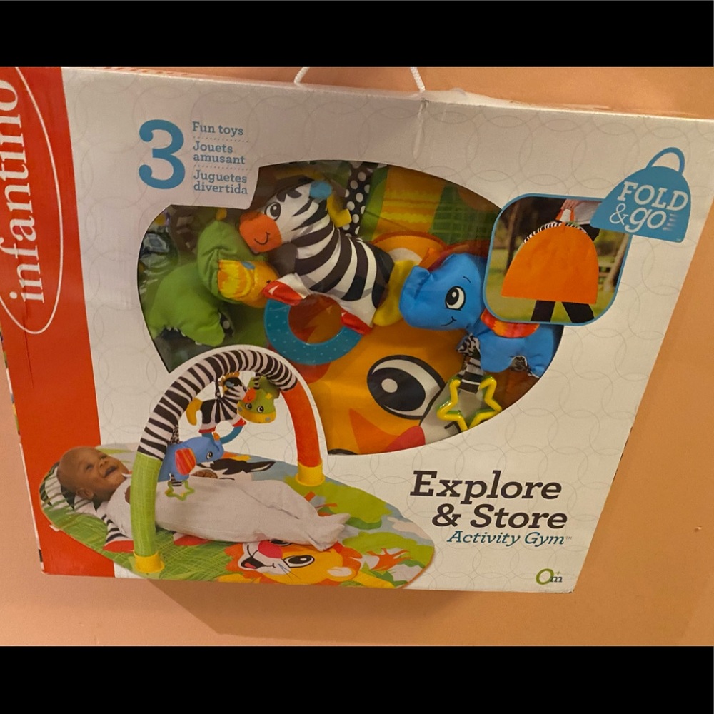 infantino explore and store activity gym